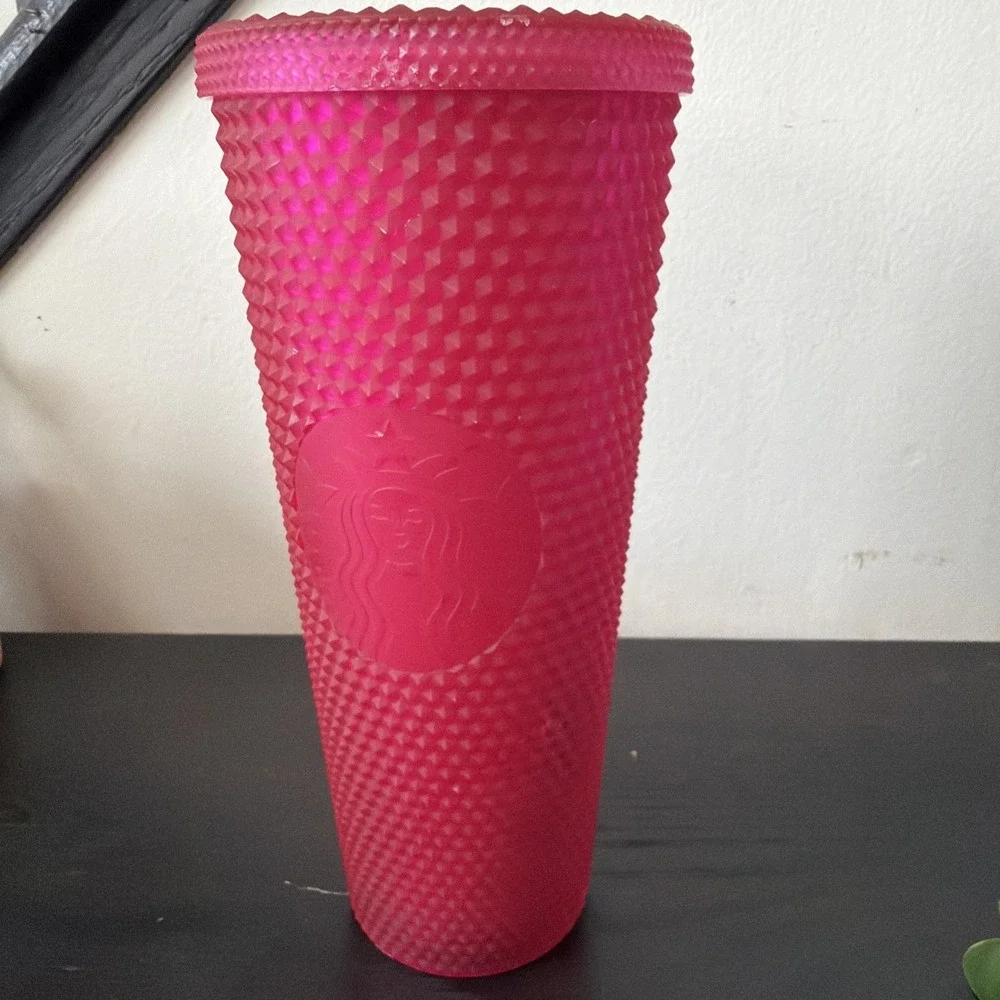 2021 STARBUCKS Studded HOT PINK TUMBLER 24 oz *no‎ straw